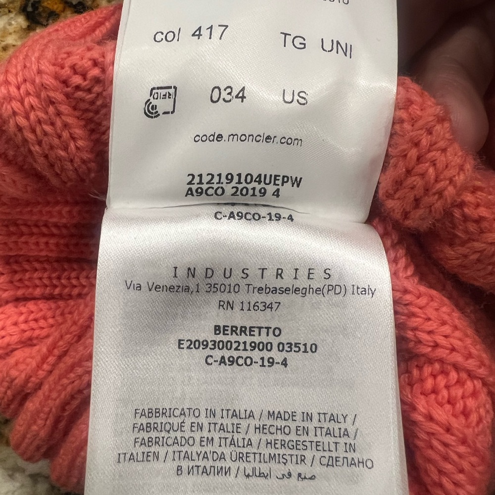 Moncler Beanie Berretto Cap With Pom - Picture 5 of 6
